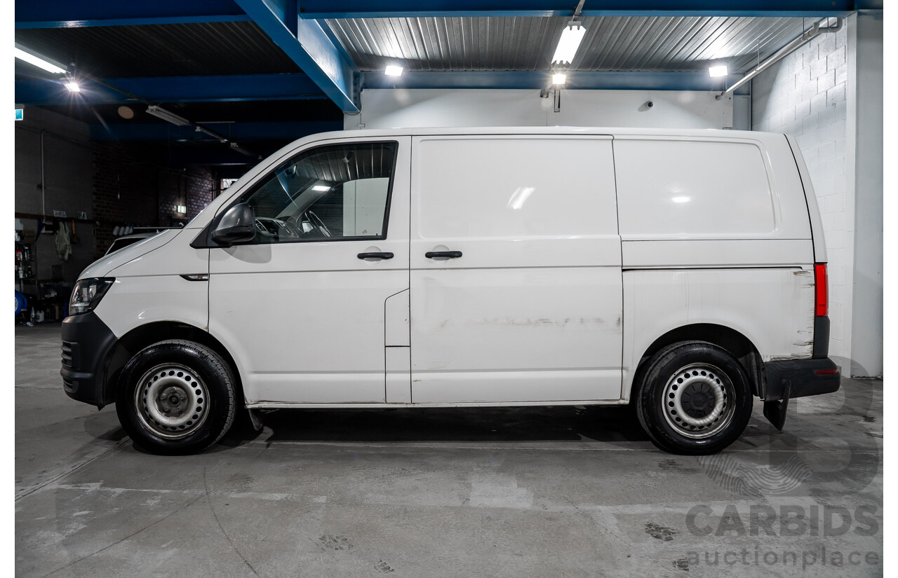 02/2016 Volkswagen Transporter TDI 250 RUNNER FWD T6 MY16 Van Candy White Diesel Turbo 2.0L