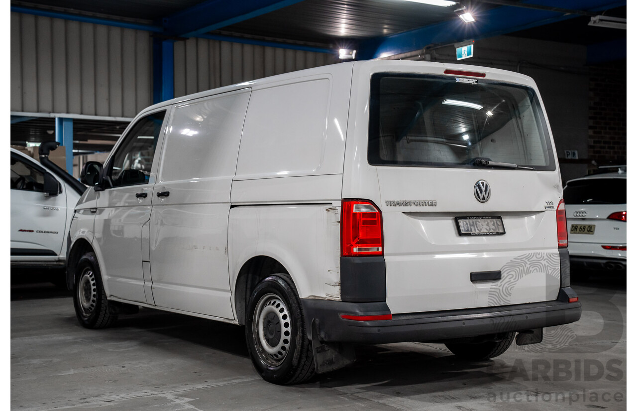 02/2016 Volkswagen Transporter TDI 250 RUNNER FWD T6 MY16 Van Candy White Diesel Turbo 2.0L