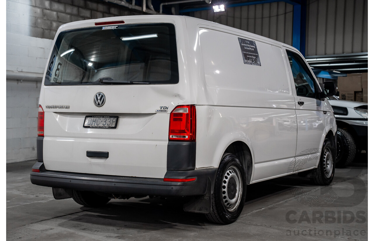 02/2016 Volkswagen Transporter TDI 250 RUNNER FWD T6 MY16 Van Candy White Diesel Turbo 2.0L