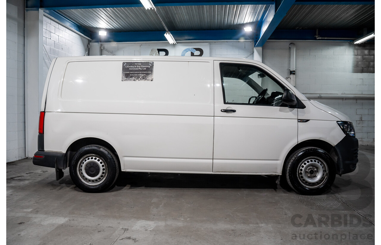 02/2016 Volkswagen Transporter TDI 250 RUNNER FWD T6 MY16 Van Candy White Diesel Turbo 2.0L