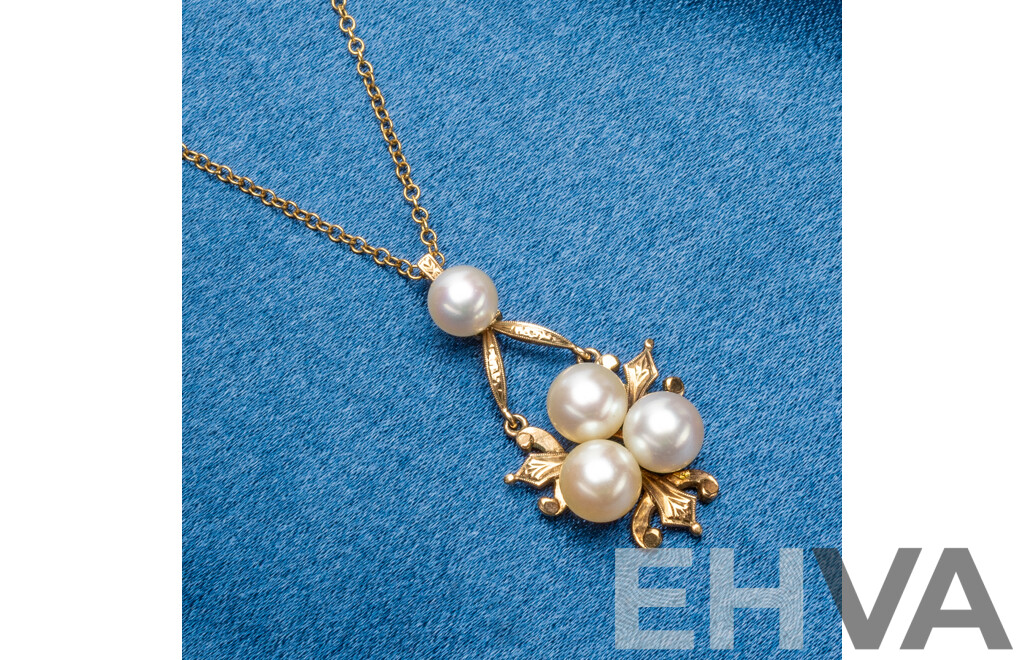 18ct Yellow Gold Chain & 9ct Pendant with Pearls. Length - 38.5cms