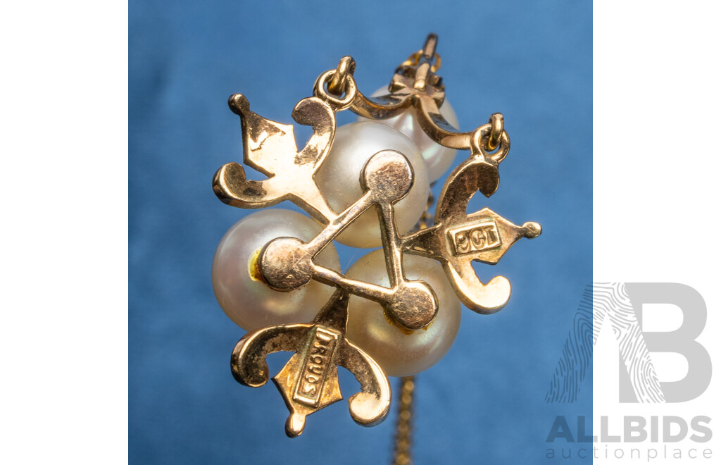 18ct Yellow Gold Chain & 9ct Pendant with Pearls. Length - 38.5cms