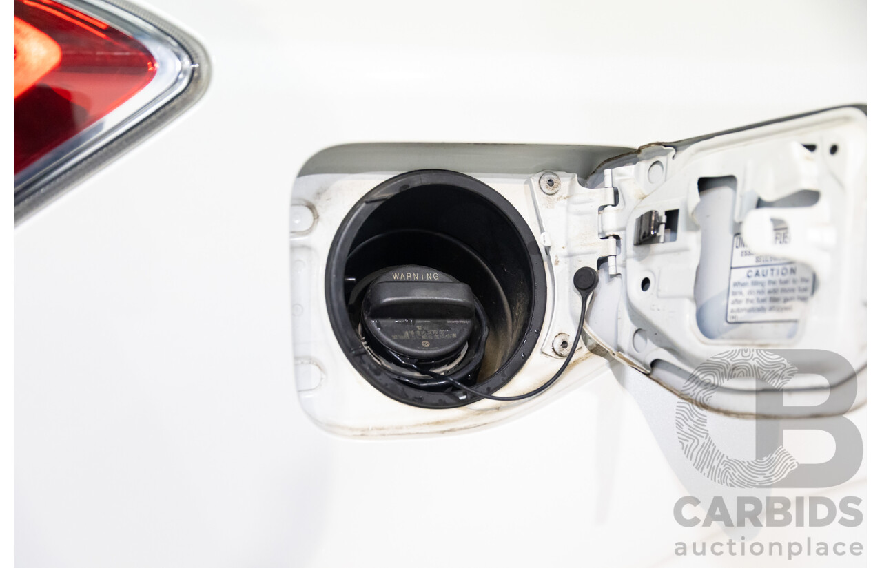 3/2014 Subaru Forester 2.5i MY14 4d Wagon White 2.5L