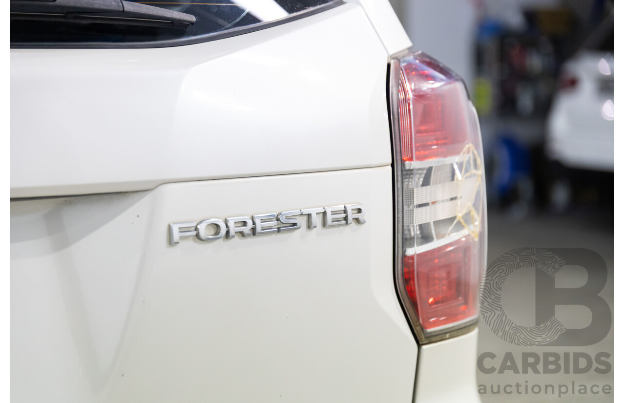 3/2014 Subaru Forester 2.5i MY14 4d Wagon White 2.5L