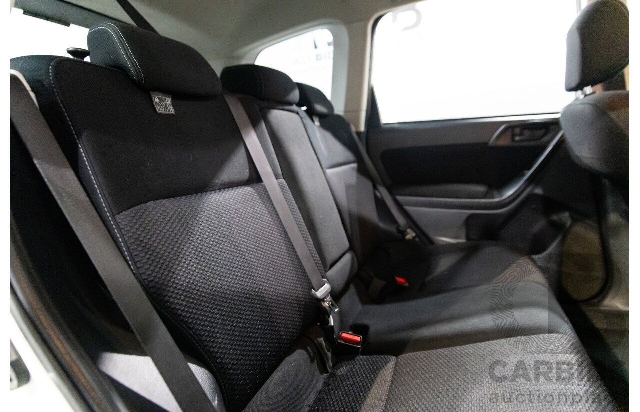 3/2014 Subaru Forester 2.5i MY14 4d Wagon White 2.5L