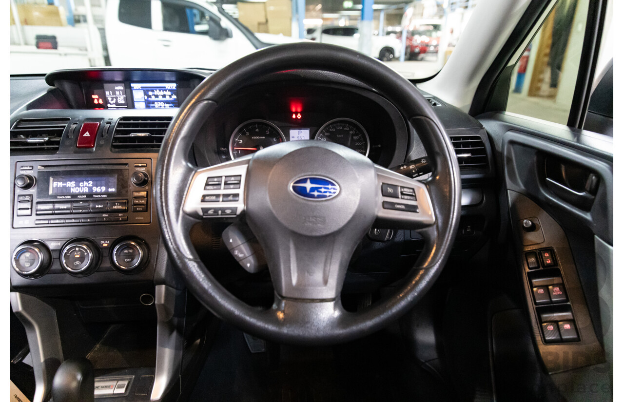 3/2014 Subaru Forester 2.5i MY14 4d Wagon White 2.5L