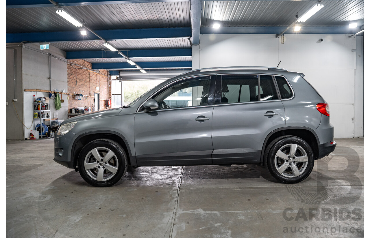 2/2010 Volkswagen Tiguan 147 TSI 5NC MY10 4d Wagon Grey 2.0L