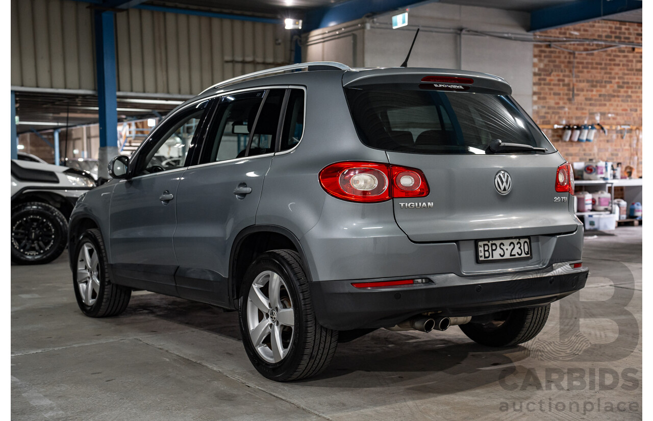 2/2010 Volkswagen Tiguan 147 TSI 5NC MY10 4d Wagon Grey 2.0L