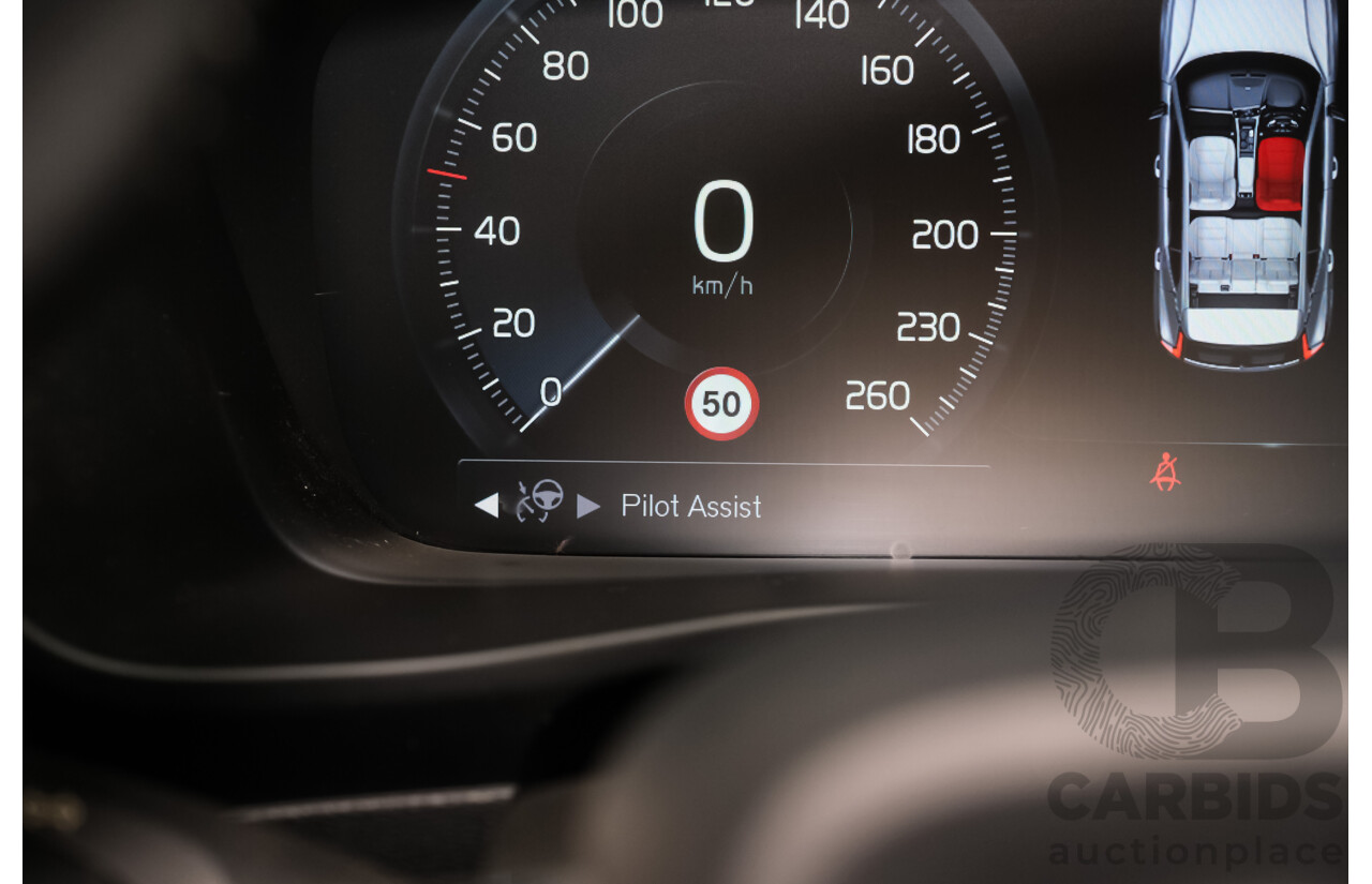 06/2018 Volvo XC40 T4 Momentum (FWD) 536 MY19 4d Wagon Fusion Red Metallic 2.0L
