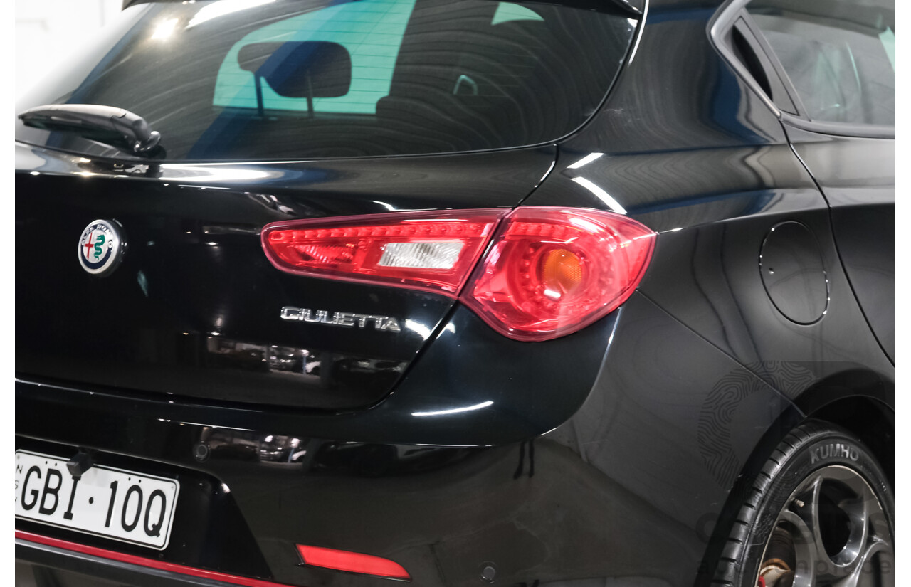 10/2017 Alfa Romeo Giulietta Veloce TCT (FWD) Series 2 5d Hatchback Alfa Black Turbo 1.7L