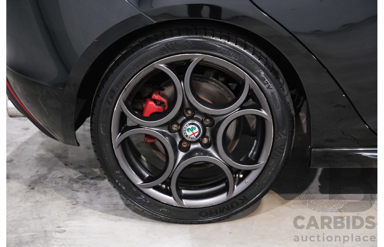 10/2017 Alfa Romeo Giulietta Veloce TCT (FWD) Series 2 5d Hatchback Alfa Black Turbo 1.7L