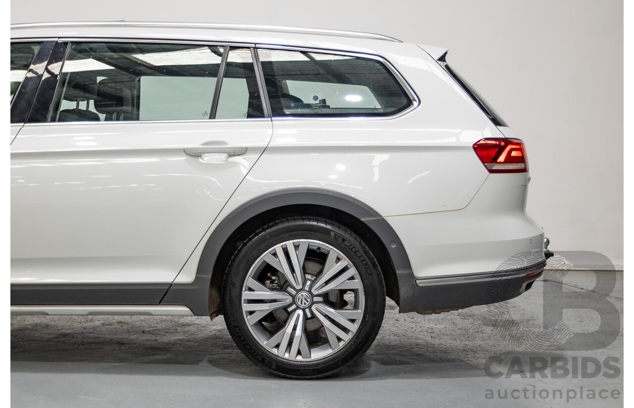 9/2016 Volkswagen Passat Alltrack 140 TDI (AWD) 3C MY16 4d Wagon Pure White Turbo Diesel 2.0L