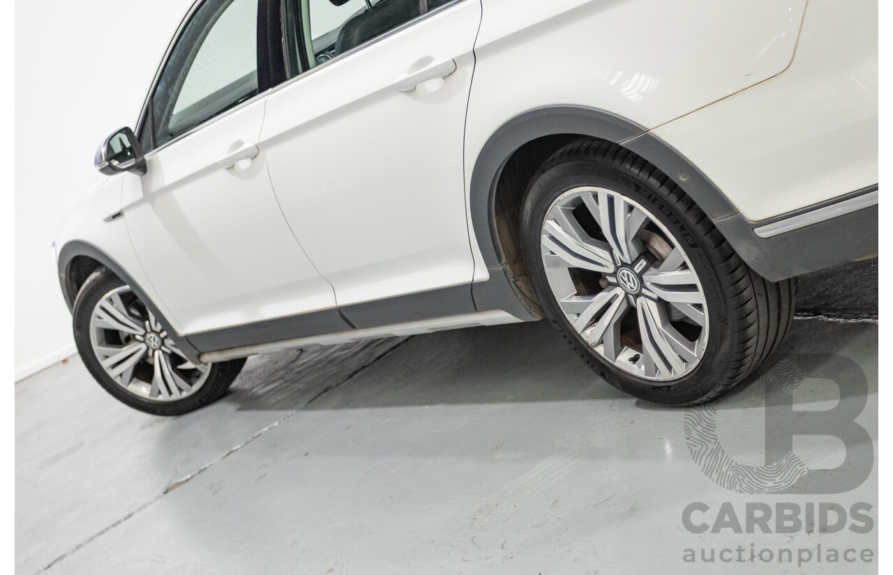 9/2016 Volkswagen Passat Alltrack 140 TDI (AWD) 3C MY16 4d Wagon Pure White Turbo Diesel 2.0L