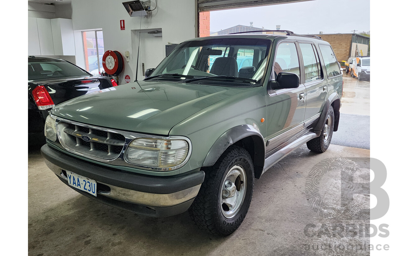 1/1998 Ford Explorer XLT (4x4) 4d Wagon Green 4.0L