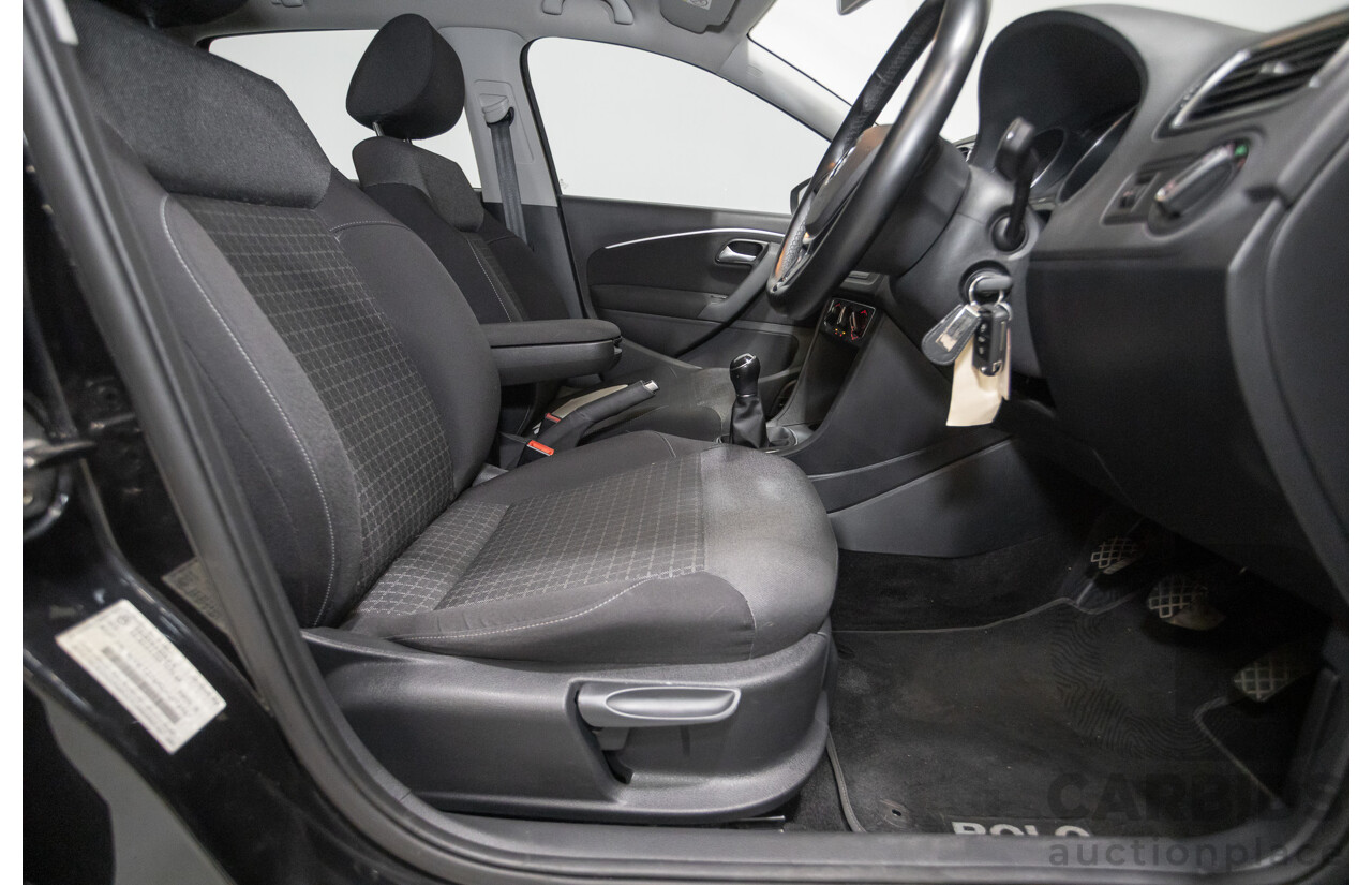 7/2017 Volkswagen Polo 81 TSI Comfortline 6R MY17 5d Hatchback Deep Black Pearlescent Turbo 1.2L