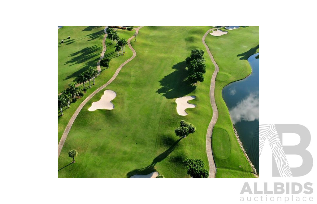 1659329 · Round of Golf for 4 People + Cart Hire (2 Carts) at Murrumbidgee Country Club