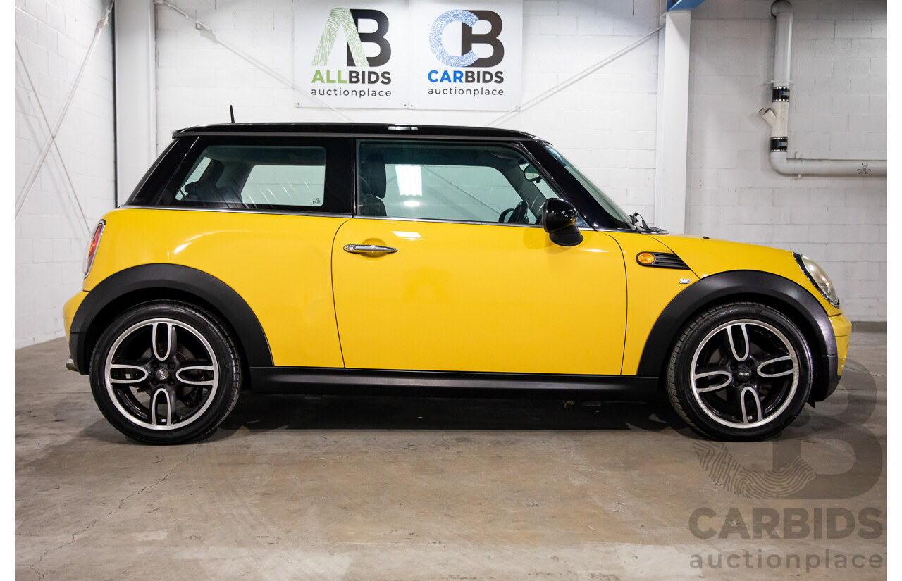 8/2009 Mini Cooper R56 2d Hatchback Mellow Yellow 1.6L