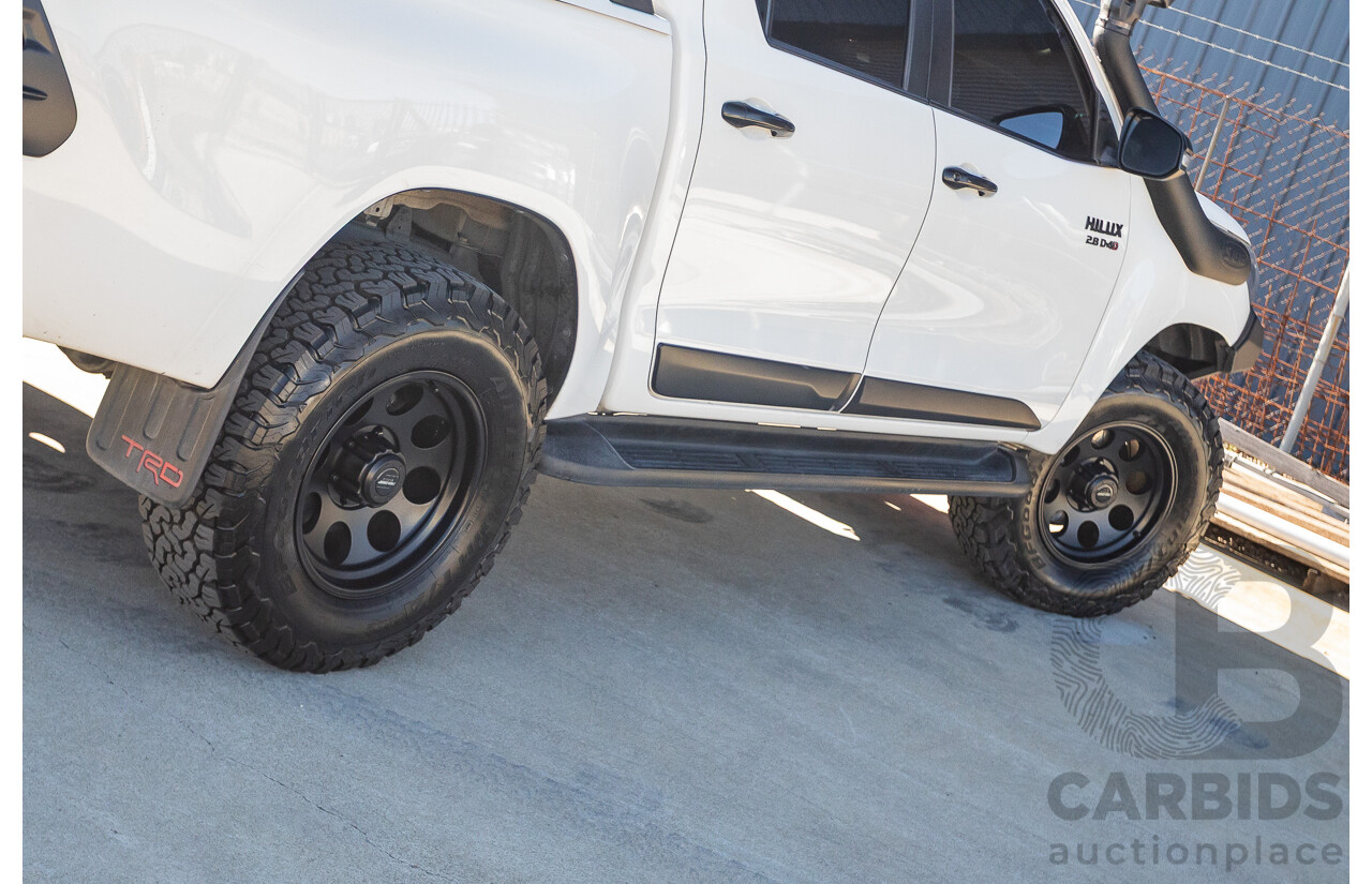 8/2017 Toyota Hilux TRD SR5 (4x4) GUN126R MY17 Dual Cab Utility White Turbo Diesel 2.8L