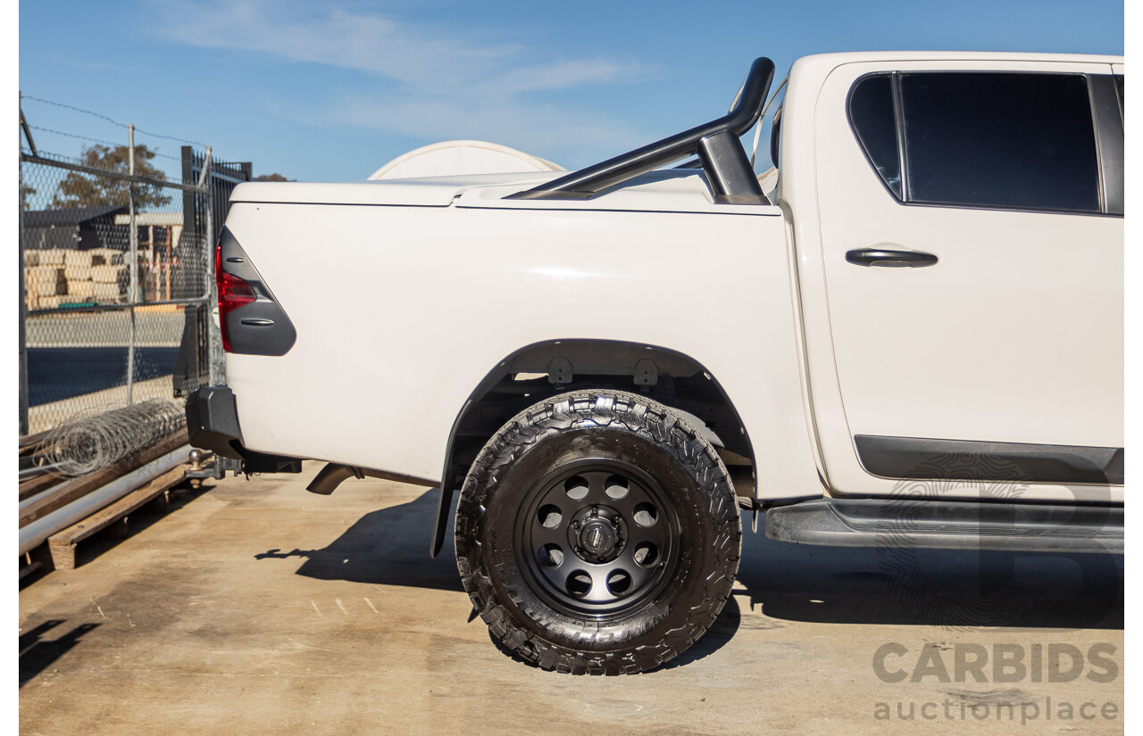 8/2017 Toyota Hilux TRD SR5 (4x4) GUN126R MY17 Dual Cab Utility White Turbo Diesel 2.8L