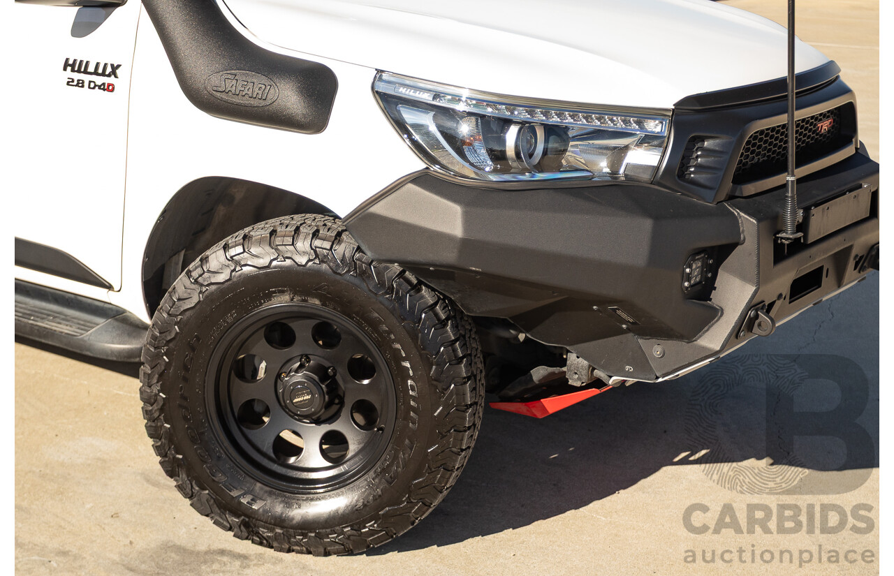 8/2017 Toyota Hilux TRD SR5 (4x4) GUN126R MY17 Dual Cab Utility White Turbo Diesel 2.8L
