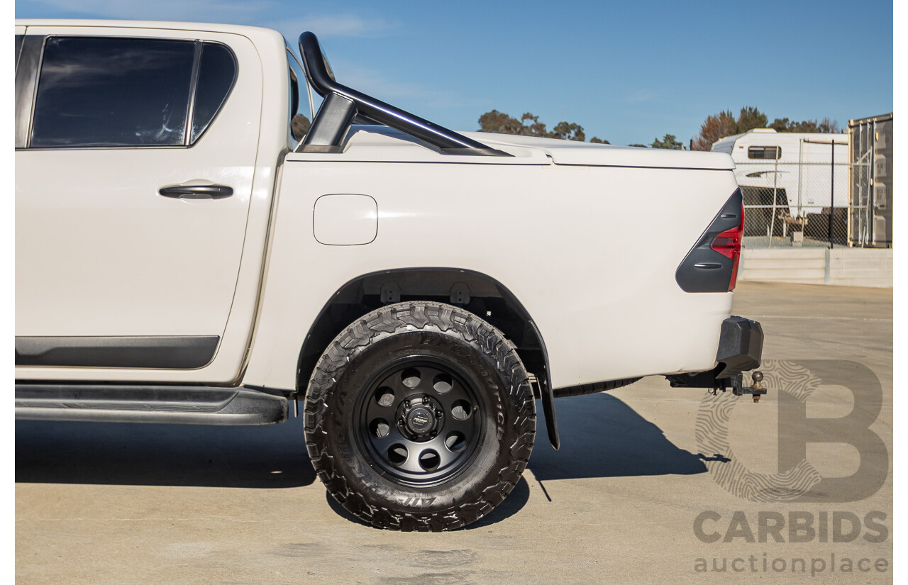 8/2017 Toyota Hilux TRD SR5 (4x4) GUN126R MY17 Dual Cab Utility White Turbo Diesel 2.8L