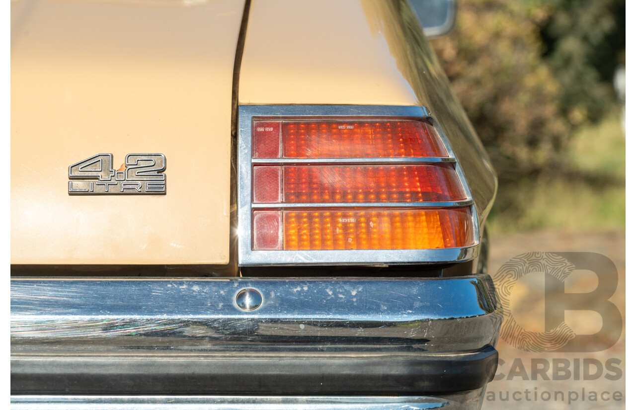 6/1977 Holden HX Kingswood 4d Sedan Buckskin Cream / Brown LS1 V8 5.7L - Original V8 Car