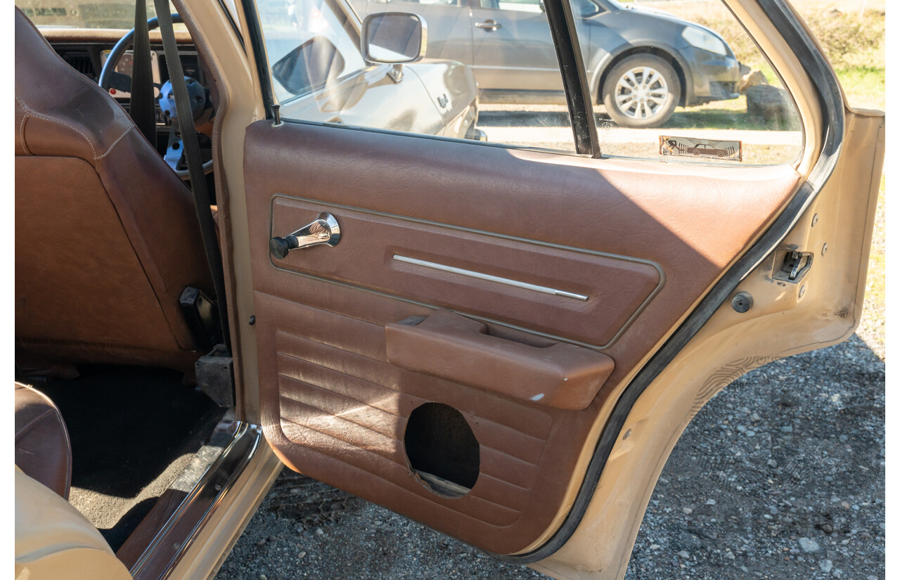 6/1977 Holden HX Kingswood 4d Sedan Buckskin Cream / Brown LS1 V8 5.7L - Original V8 Car