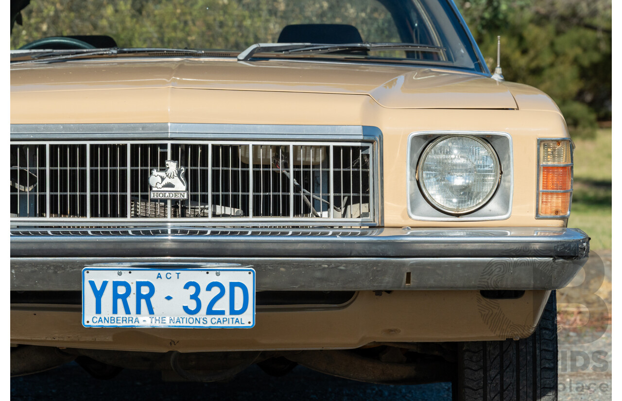 6/1977 Holden HX Kingswood 4d Sedan Buckskin Cream / Brown LS1 V8 5.7L - Original V8 Car