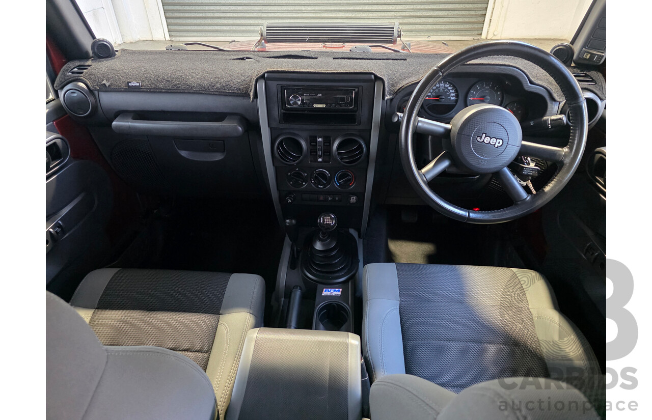 5/2007 Jeep Wrangler Unlimited Sport (4x4) JK 4d Softtop Red V6 3.8L