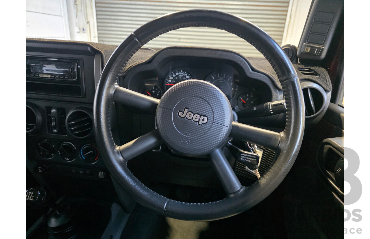 5/2007 Jeep Wrangler Unlimited Sport (4x4) JK 4d Softtop Red V6 3.8L
