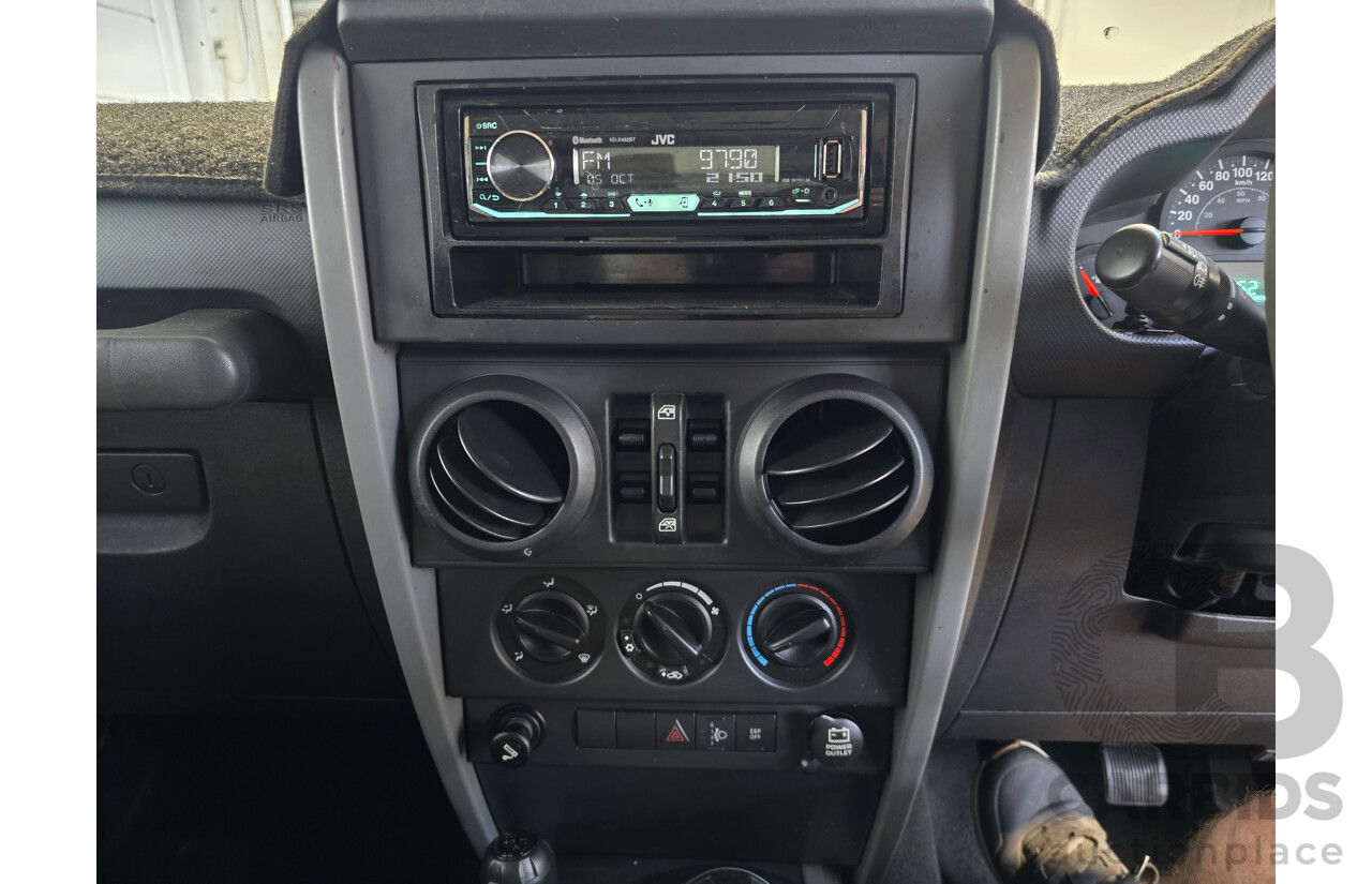 5/2007 Jeep Wrangler Unlimited Sport (4x4) JK 4d Softtop Red V6 3.8L