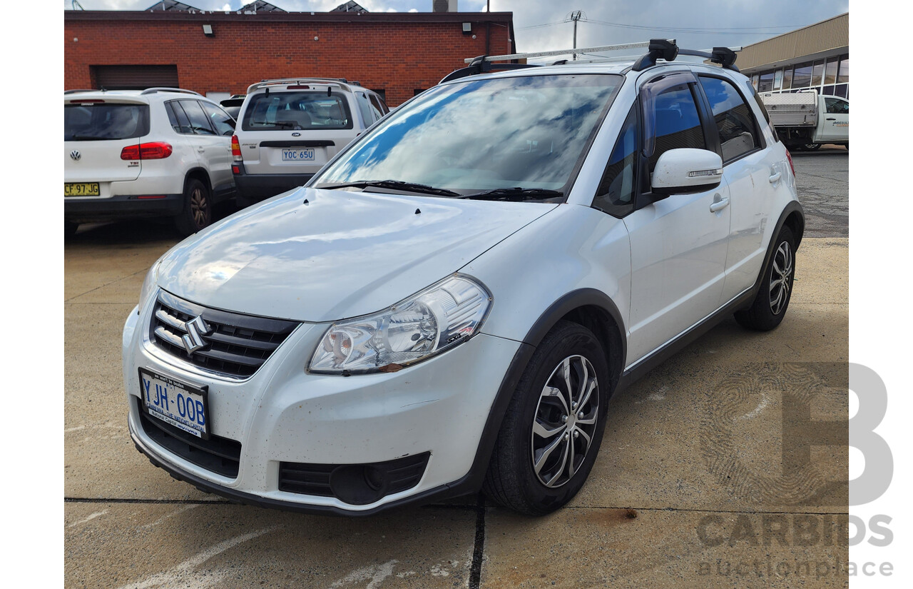11/2012 Suzuki SX4 GY MY11 5d Hatchback White 2.0L