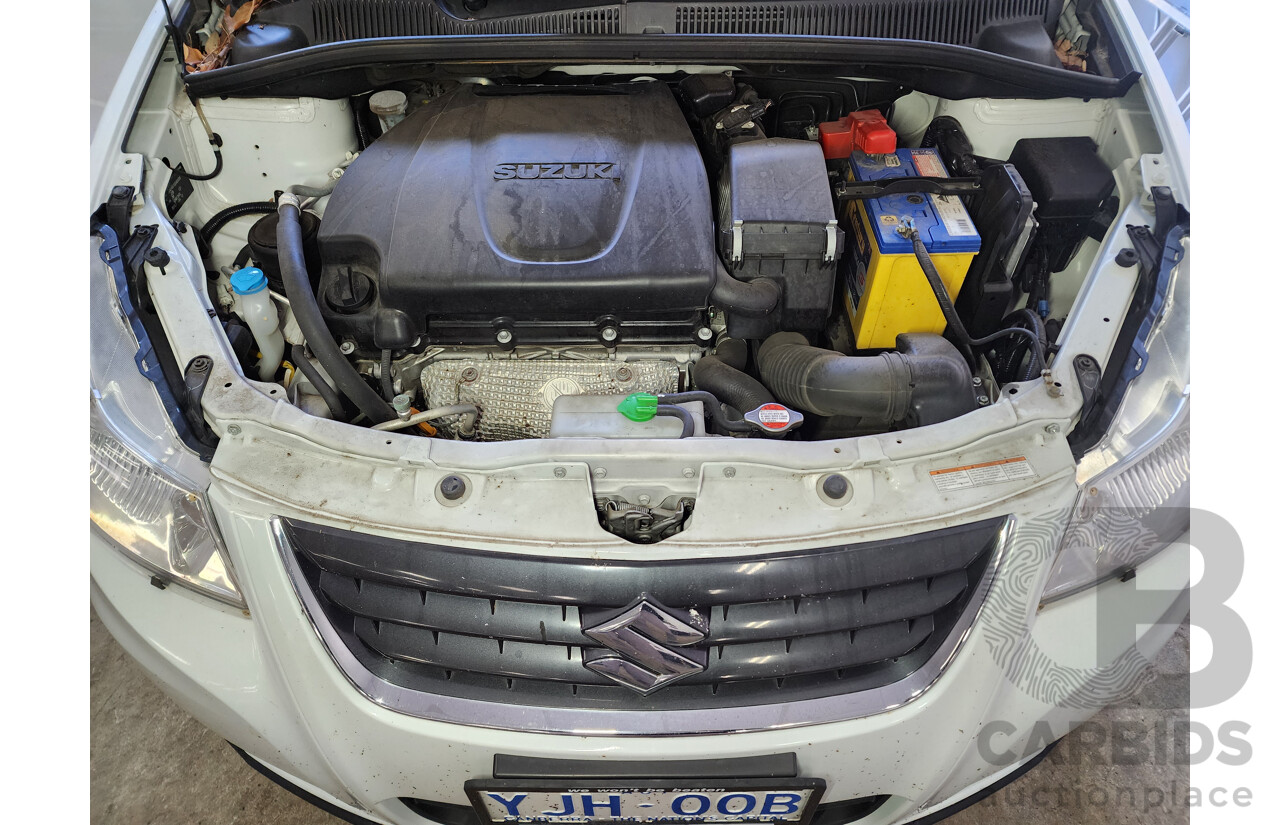 11/2012 Suzuki SX4  GY MY11 5d Hatchback White 2.0L