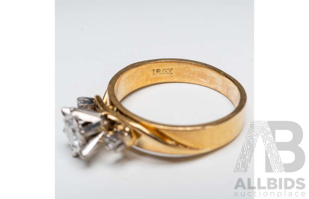 Vintage Handmade 18ct Yellow & White Gold Diamond Trilogy Ring - Size J.5