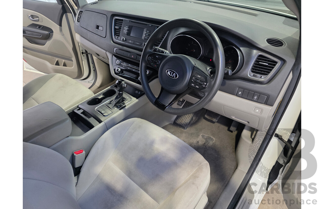 4/2016 Kia Carnival S YP MY16 Update 4d Wagon Clear White V6 3.3L
