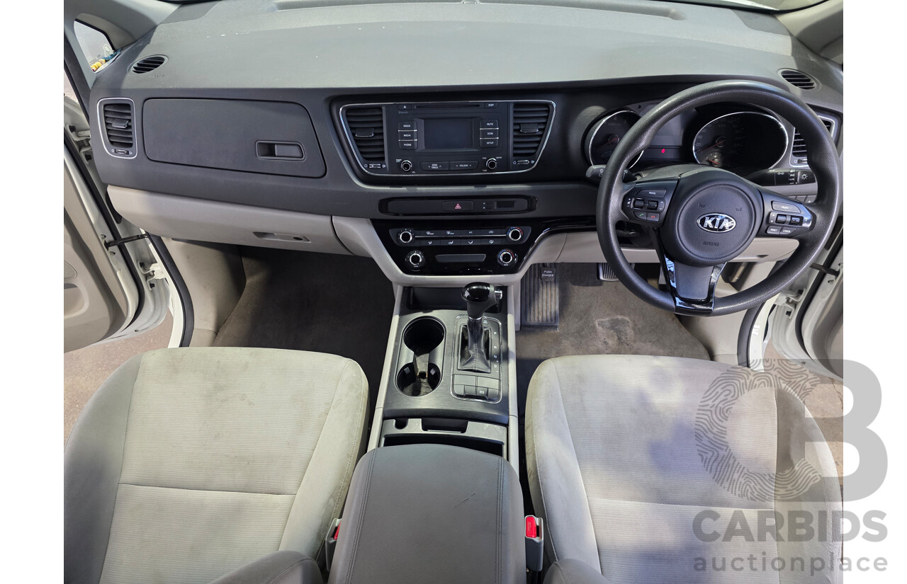 4/2016 Kia Carnival S YP MY16 Update 4d Wagon Clear White V6 3.3L