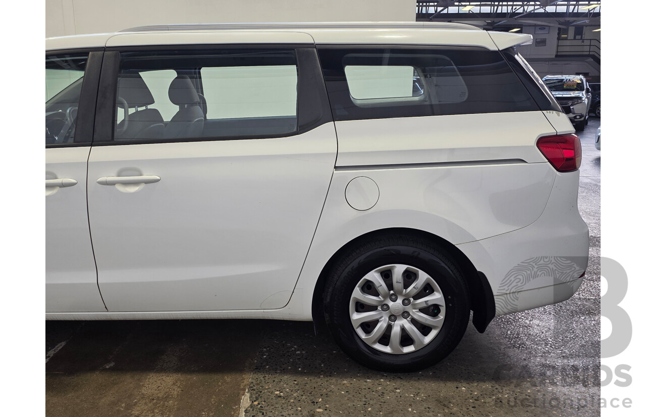 4/2016 Kia Carnival S YP MY16 Update 4d Wagon Clear White V6 3.3L