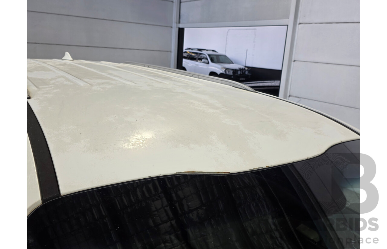 4/2016 Kia Carnival S YP MY16 Update 4d Wagon Clear White V6 3.3L