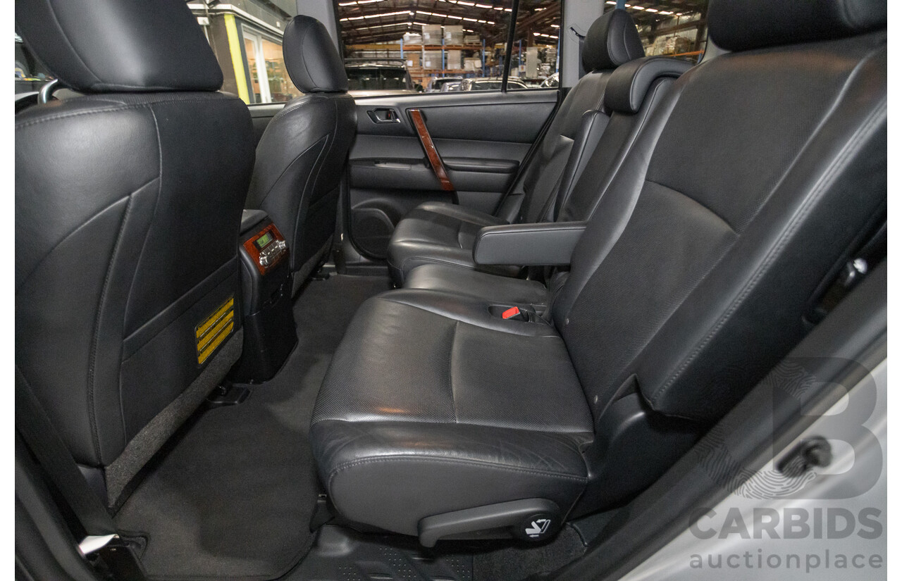 03/2013 Toyota Kluger Grande (4x4) GSU45R MY11 UPGRADE 4d Wagon Silver Metallic V6 3.0L