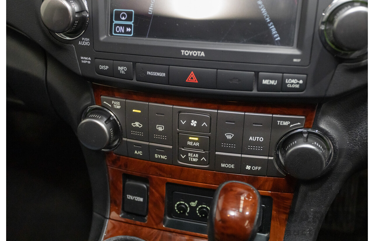 03/2013 Toyota Kluger Grande (4x4) GSU45R MY11 UPGRADE 4d Wagon Silver Metallic V6 3.0L