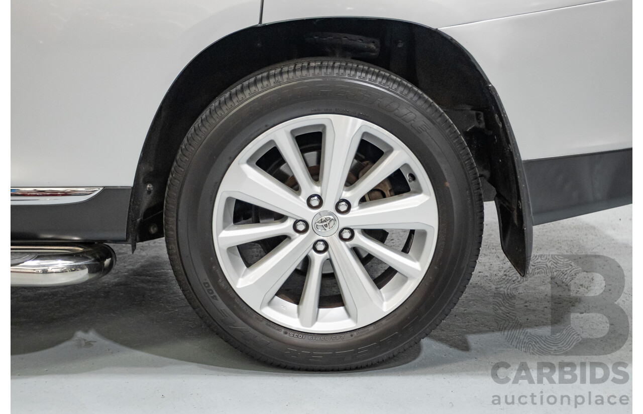 03/2013 Toyota Kluger Grande (4x4) GSU45R MY11 UPGRADE 4d Wagon Silver Metallic V6 3.0L