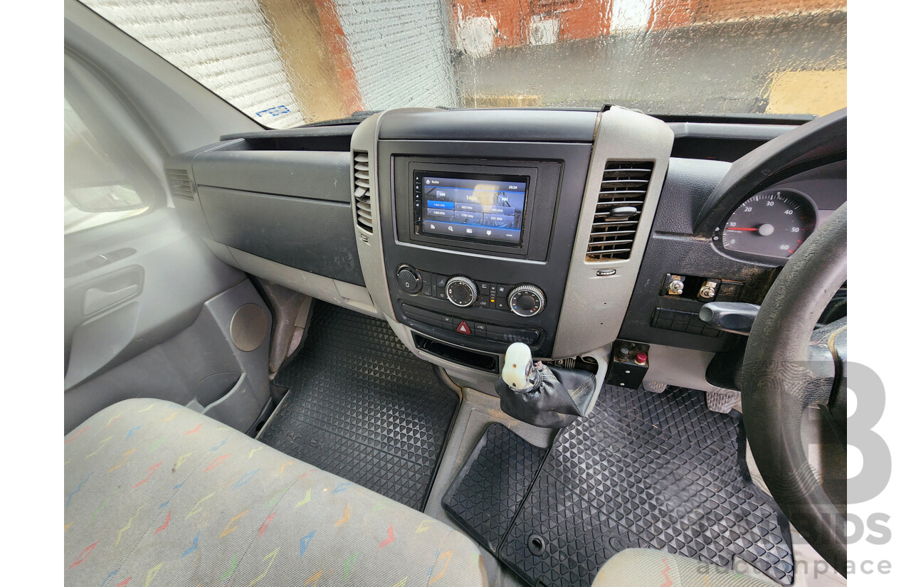 3/2007 Volkswagen Crafter MY07 Dropside Van White 2.5L