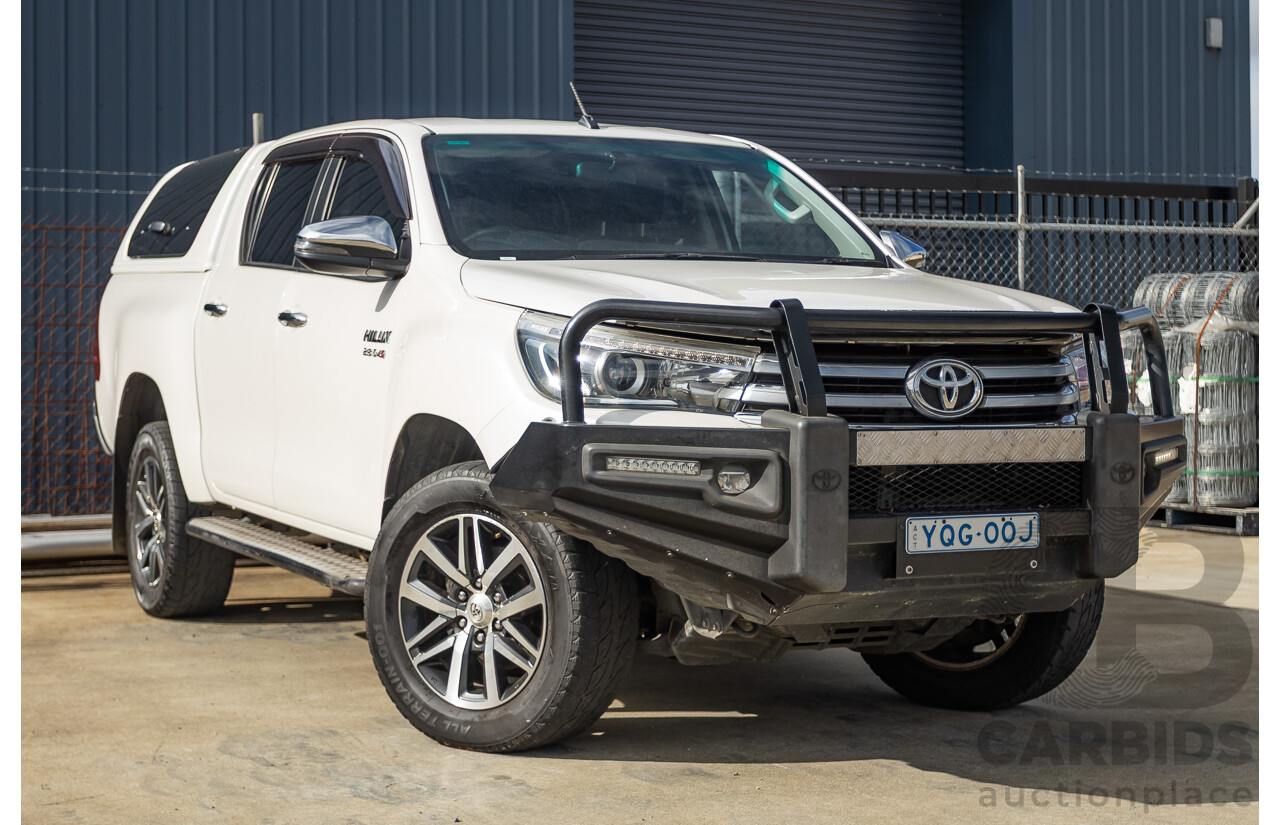 12/2017 Toyota Hilux SR5 (4x4) GUN126R Dual Cab Utility White Pearl Turbo Diesel 2.8L