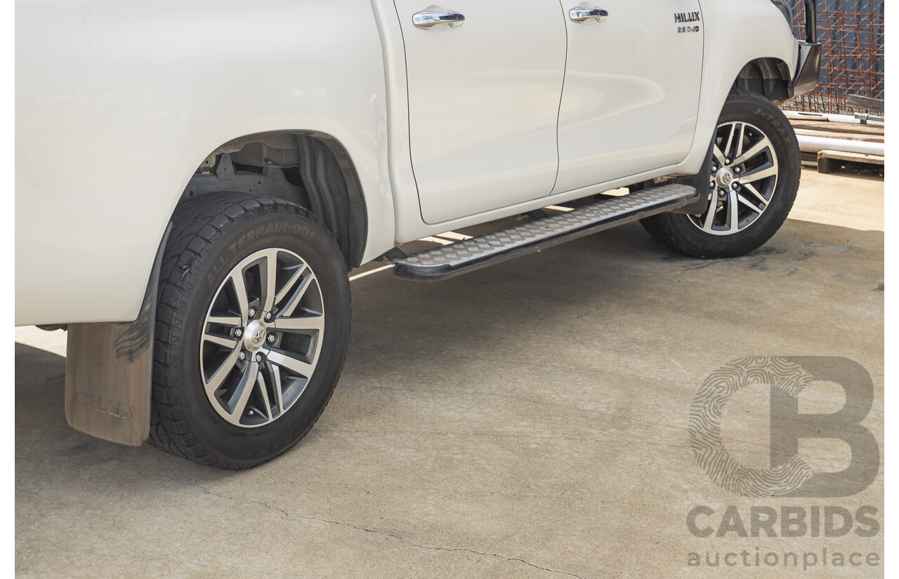 12/2017 Toyota Hilux SR5 (4x4) GUN126R Dual Cab Utility White Pearl Turbo Diesel 2.8L