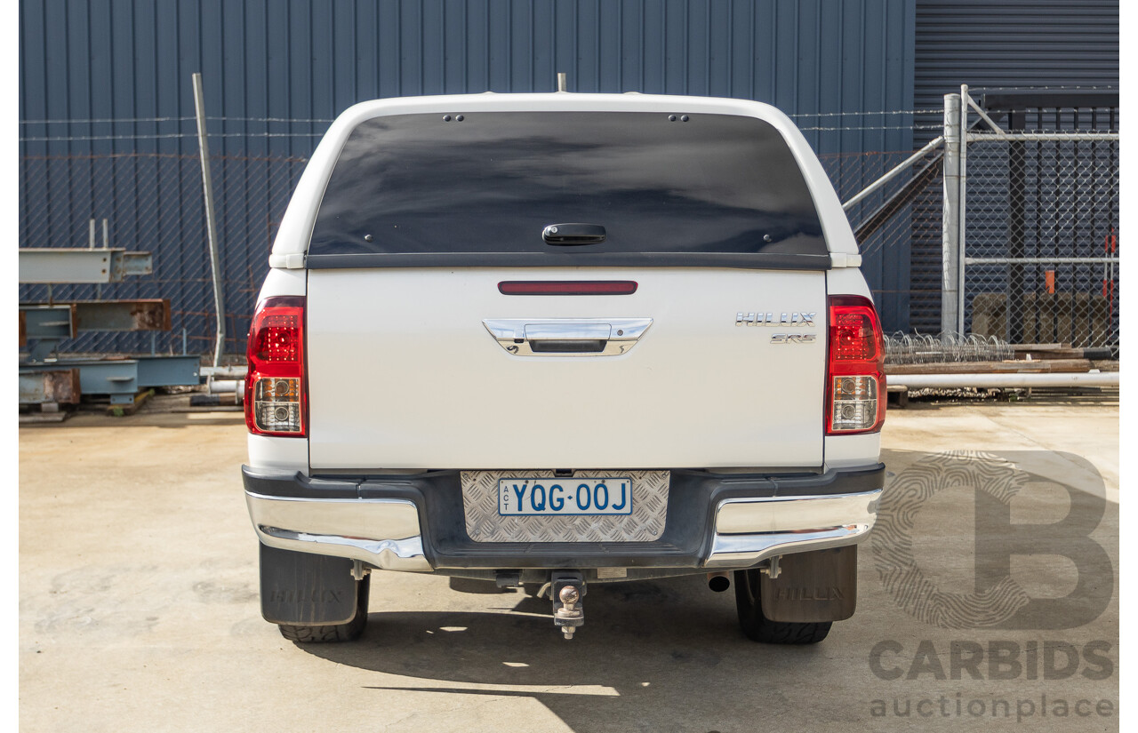 12/2017 Toyota Hilux SR5 (4x4) GUN126R Dual Cab Utility White Pearl Turbo Diesel 2.8L