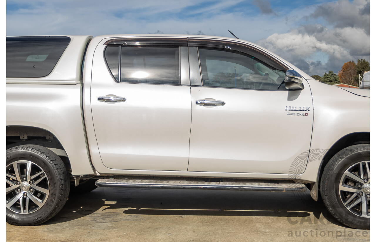 12/2017 Toyota Hilux SR5 (4x4) GUN126R Dual Cab Utility White Pearl Turbo Diesel 2.8L