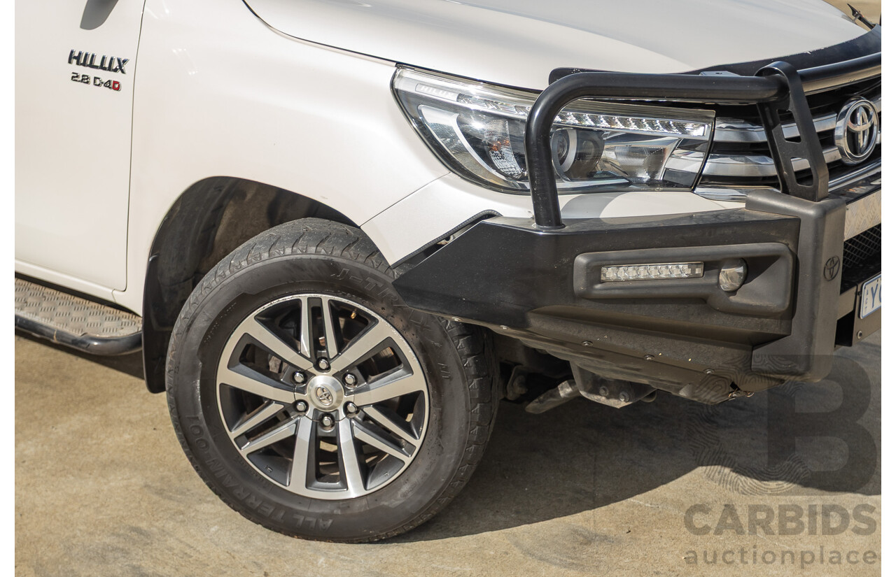 12/2017 Toyota Hilux SR5 (4x4) GUN126R Dual Cab Utility White Pearl Turbo Diesel 2.8L