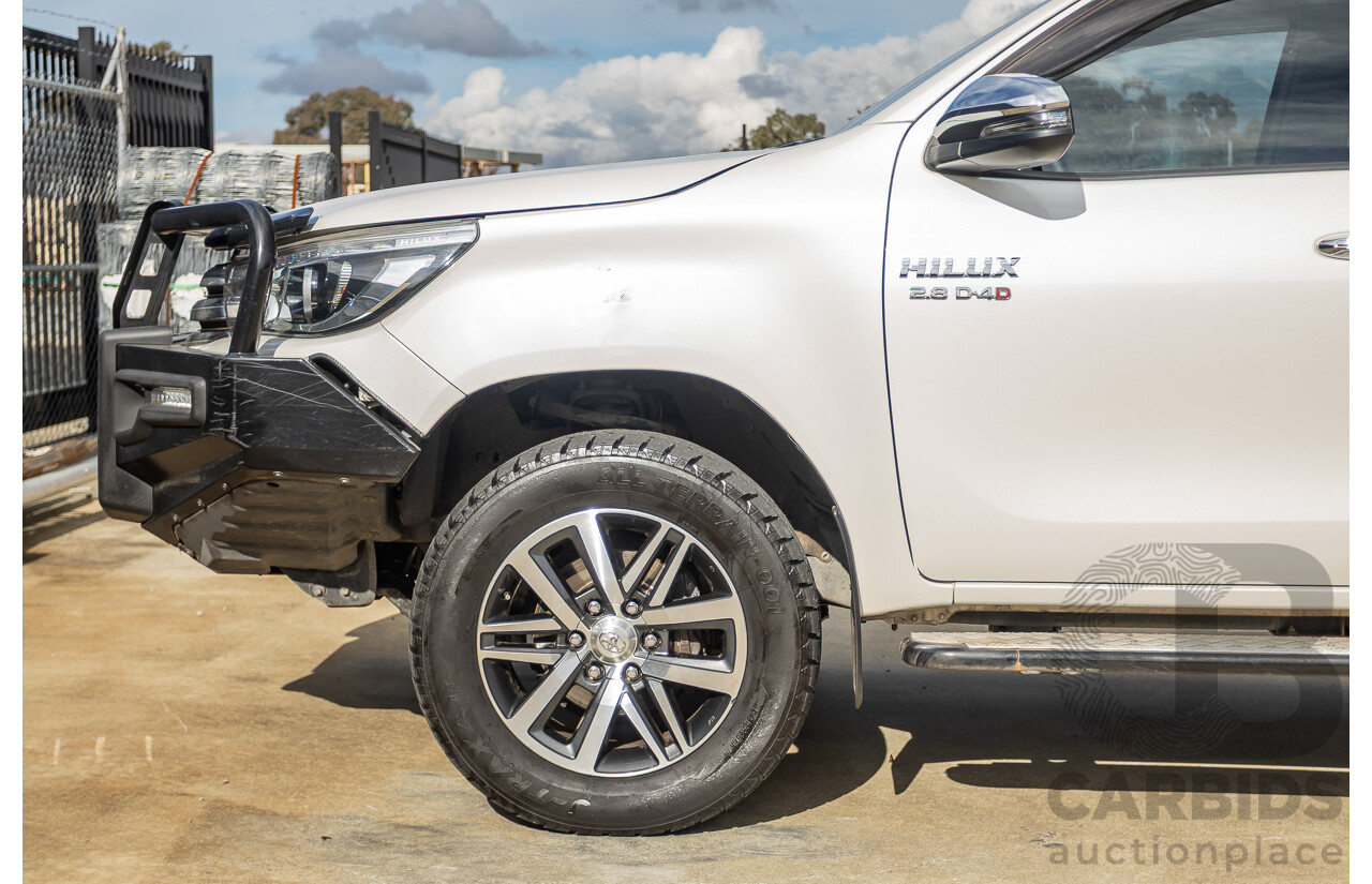 12/2017 Toyota Hilux SR5 (4x4) GUN126R Dual Cab Utility White Pearl Turbo Diesel 2.8L