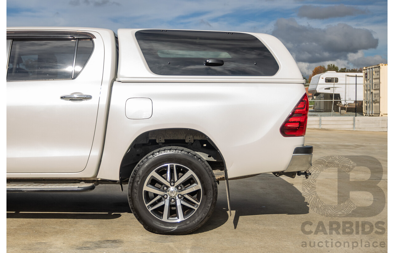 12/2017 Toyota Hilux SR5 (4x4) GUN126R Dual Cab Utility White Pearl Turbo Diesel 2.8L