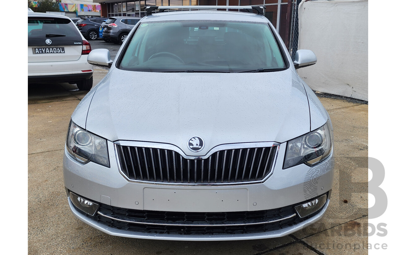 9/2015 Skoda Superb 118 TSI Ambition 3T MY15 4D sedan Silver 1.8L